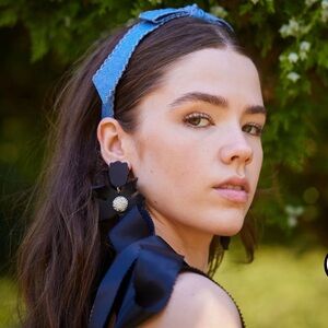 Lele Sadoughi slim denim scalloped headband